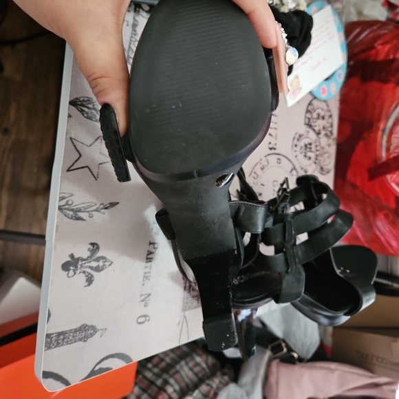 BCBGeneration Heels - Picture 4 of 4